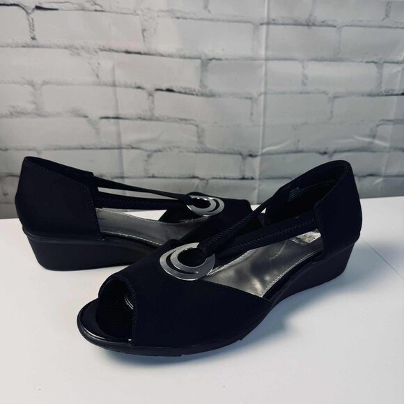 London Fog Collection Black Peep Toe Wedge Sandals – Size 10M - Picture 9 of 13